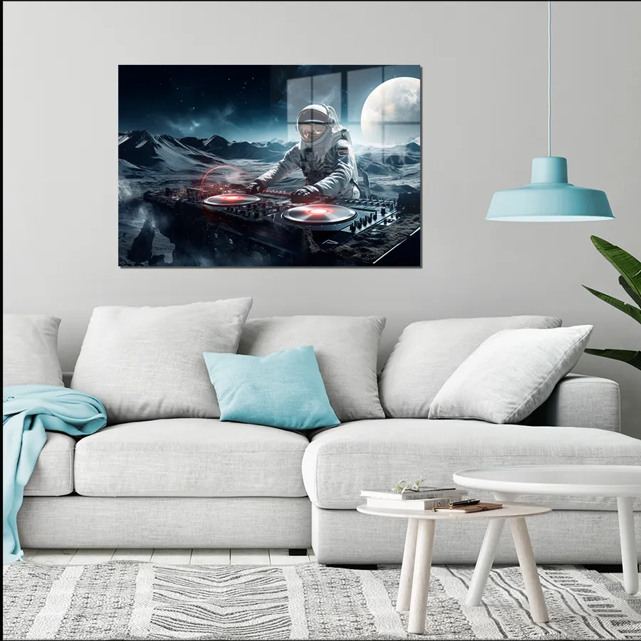 639414210-moon-decks-lifestyle